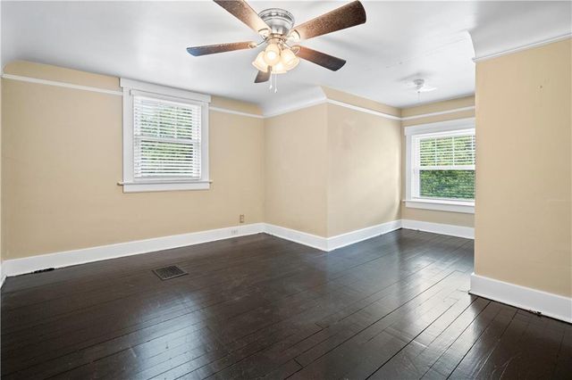 6034 Brookside Boulevard, Kansas City, MO 64113