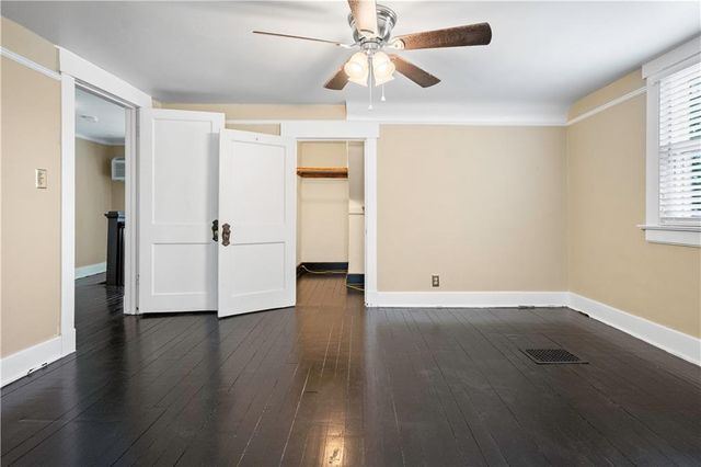 6034 Brookside Boulevard, Kansas City, MO 64113