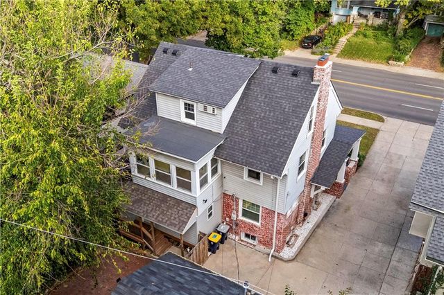 6034 Brookside Boulevard, Kansas City, MO 64113