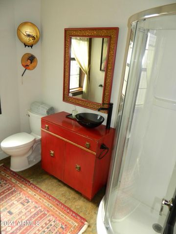 601 N BERRY Avenue, Winslow, AZ 86047