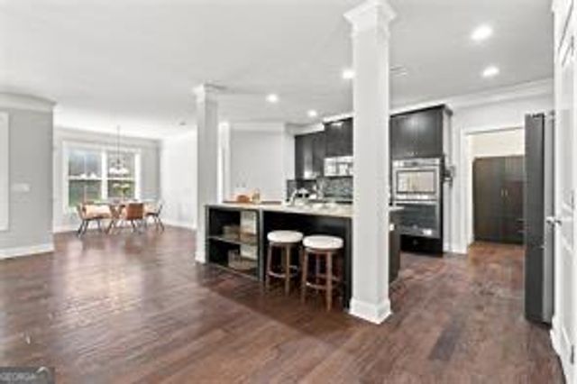 1020 Roswell Manor Circle, Roswell, GA 30076