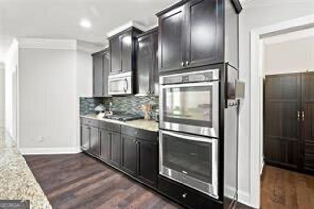 1020 Roswell Manor Circle, Roswell, GA 30076