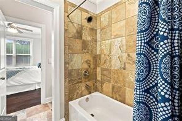 1020 Roswell Manor Circle, Roswell, GA 30076