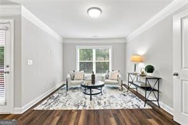 1020 Roswell Manor Circle, Roswell, GA 30076