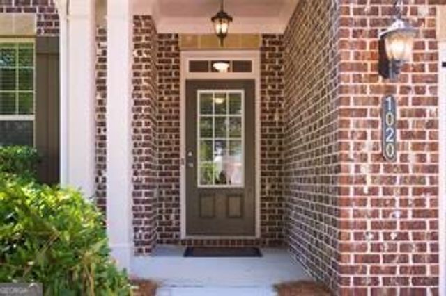 1020 Roswell Manor Circle, Roswell, GA 30076