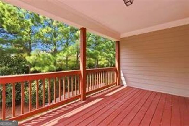 1020 Roswell Manor Circle, Roswell, GA 30076