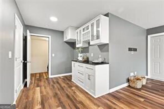 1020 Roswell Manor Circle, Roswell, GA 30076