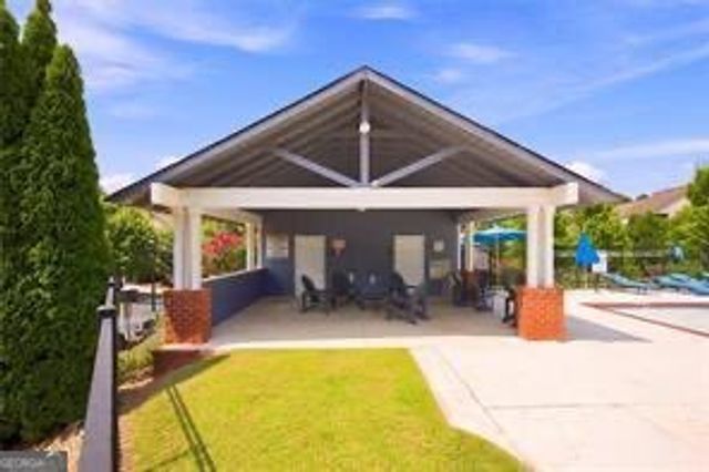 1020 Roswell Manor Circle, Roswell, GA 30076