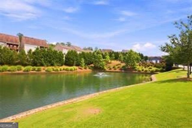 1020 Roswell Manor Circle, Roswell, GA 30076