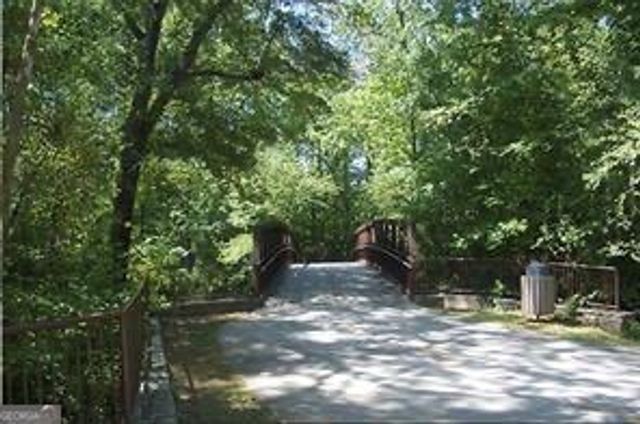 1020 Roswell Manor Circle, Roswell, GA 30076