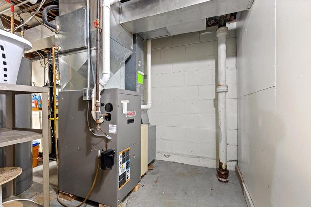 3371 S 75th STREET, Milwaukee, WI 53219