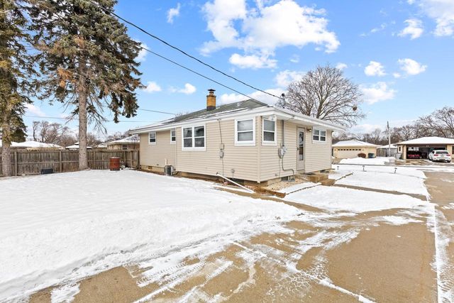 3371 S 75th STREET, Milwaukee, WI 53219