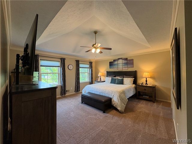 29 Wenham Lane, Perinton, NY 14534