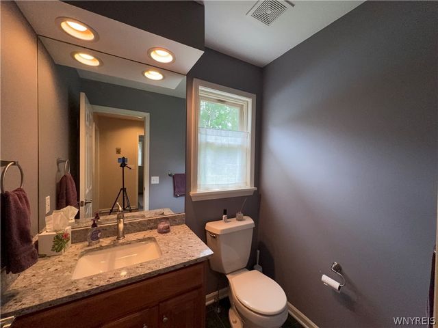 29 Wenham Lane, Perinton, NY 14534
