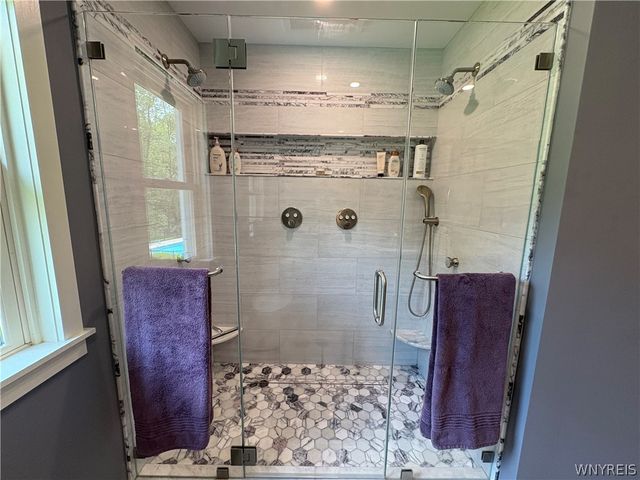 29 Wenham Lane, Perinton, NY 14534