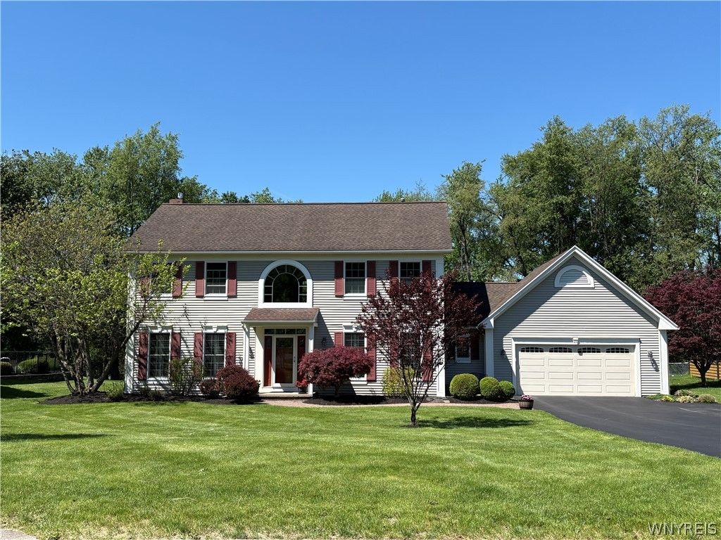 29 Wenham Lane, Perinton, NY 14534