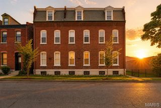 2419 Menard Street, St Louis, MO 63104