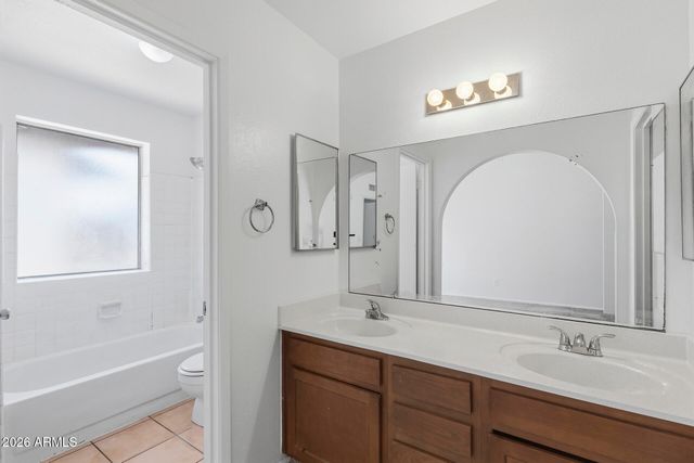 8520 W PALM Lane 1039, Phoenix, AZ 85037