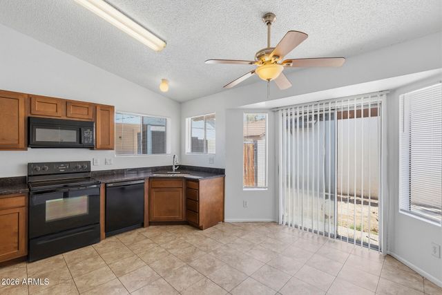 8520 W PALM Lane 1039, Phoenix, AZ 85037