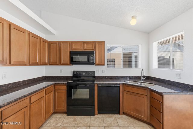 8520 W PALM Lane 1039, Phoenix, AZ 85037
