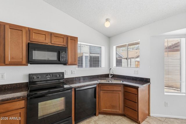8520 W PALM Lane 1039, Phoenix, AZ 85037