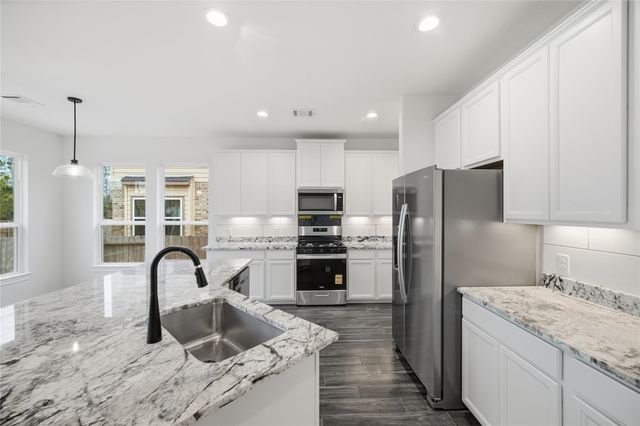 16518 Boston Post Road, Cypress, TX 77429
