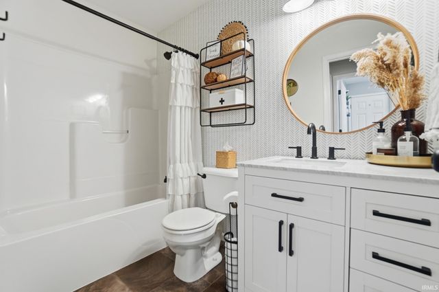 7920 Wethersfield Cove, Fort Wayne, IN 46835