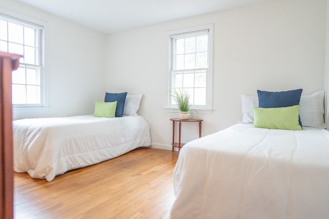 28 Swift Brook Rd, Yarmouth, MA 02664