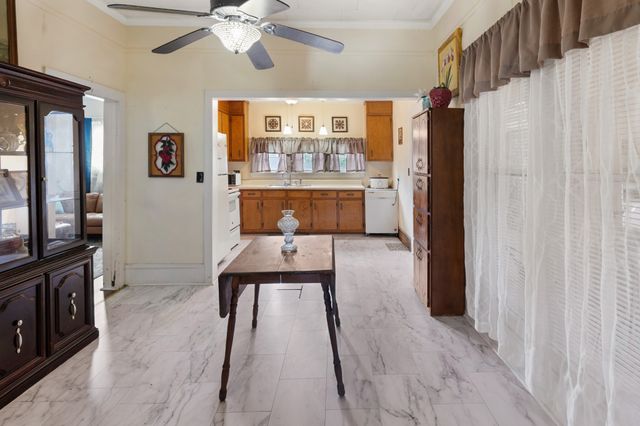 202 Gaunt St, Petersburg, TN 37144