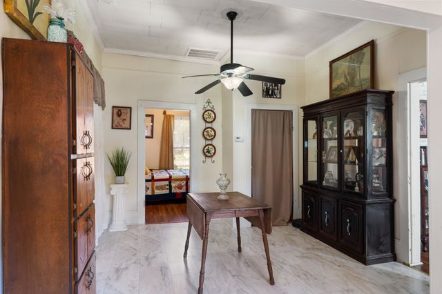 202 Gaunt St, Petersburg, TN 37144
