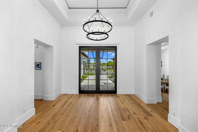 11438 N 70TH Street, Scottsdale, AZ 85254