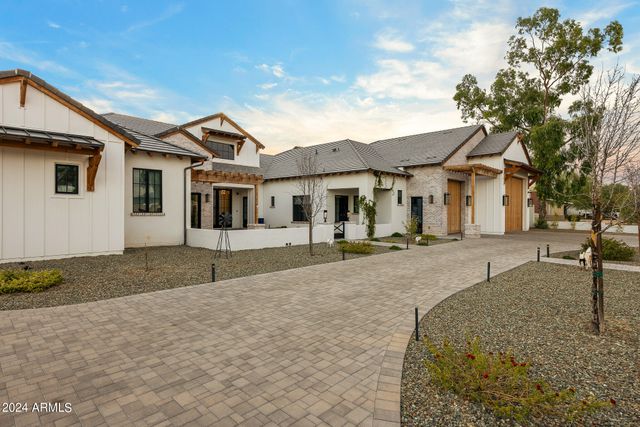 11438 N 70TH Street, Scottsdale, AZ 85254