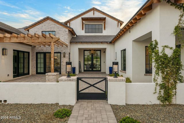 11438 N 70TH Street, Scottsdale, AZ 85254
