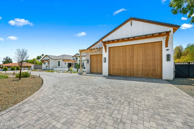 11438 N 70TH Street, Scottsdale, AZ 85254