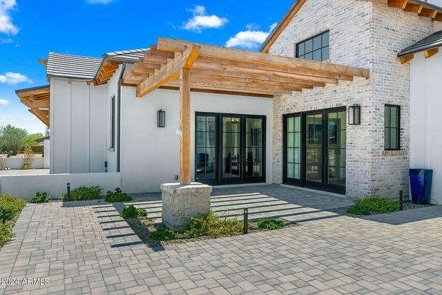 11438 N 70TH Street, Scottsdale, AZ 85254