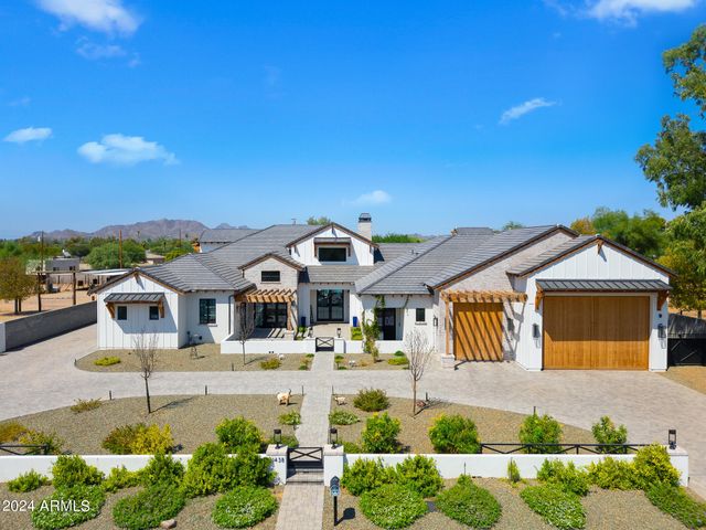 11438 N 70TH Street, Scottsdale, AZ 85254