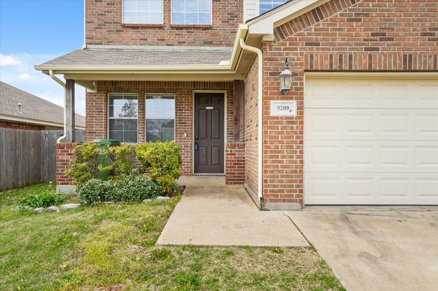 9209 Nathan Drive, White Settlement, TX 76108