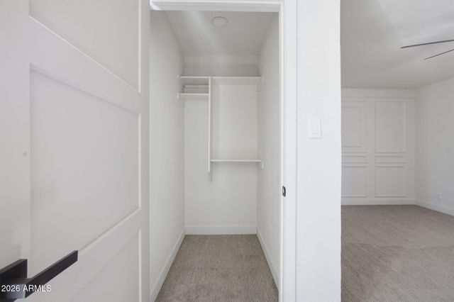 2232 E MITCHELL Drive, Phoenix, AZ 85016