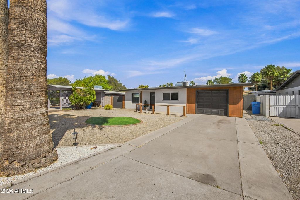 2232 E MITCHELL Drive, Phoenix, AZ 85016 — photo 4