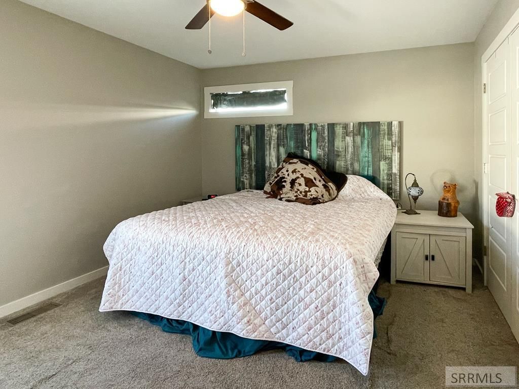 Image 16 of property listing at 1119 Sweetwater Dr, Blackfoot, ID 83221