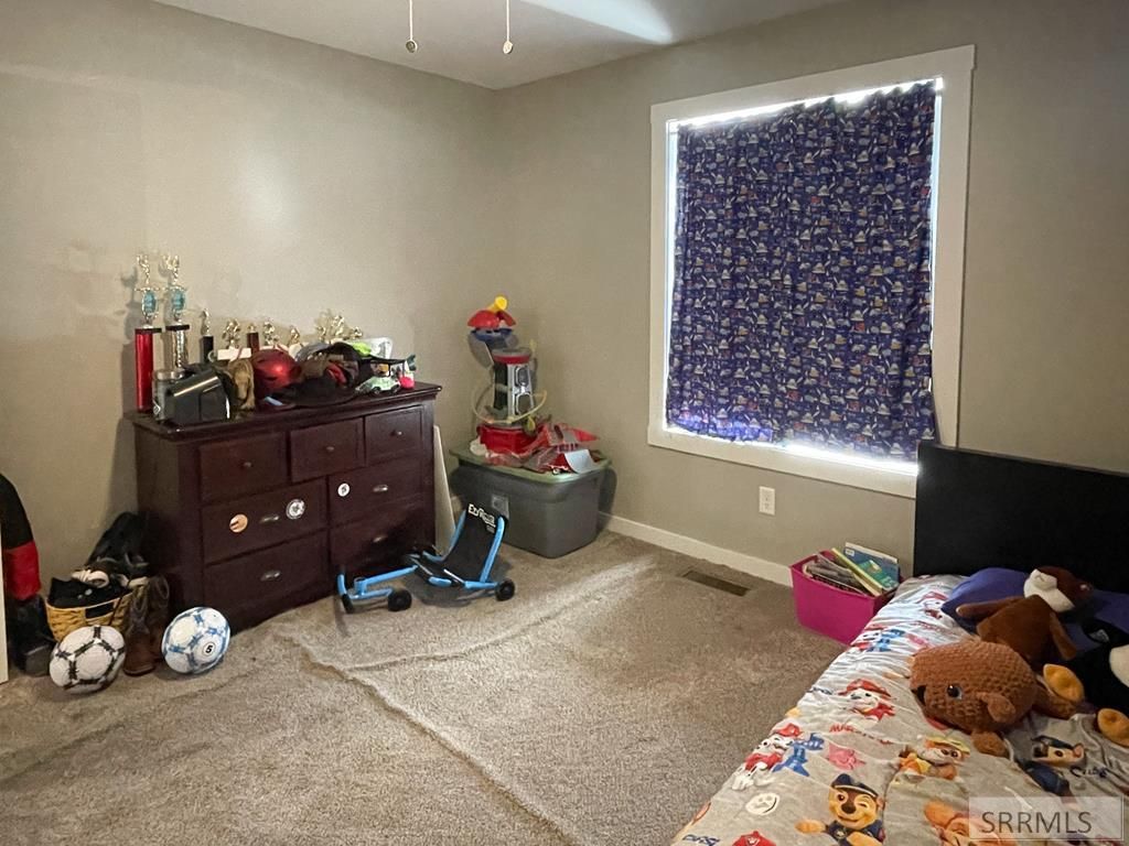 Image 19 of property listing at 1119 Sweetwater Dr, Blackfoot, ID 83221