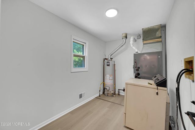 458 Woodhaven Boulevard SE, Bayville, NJ 08721