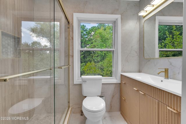 458 Woodhaven Boulevard SE, Bayville, NJ 08721
