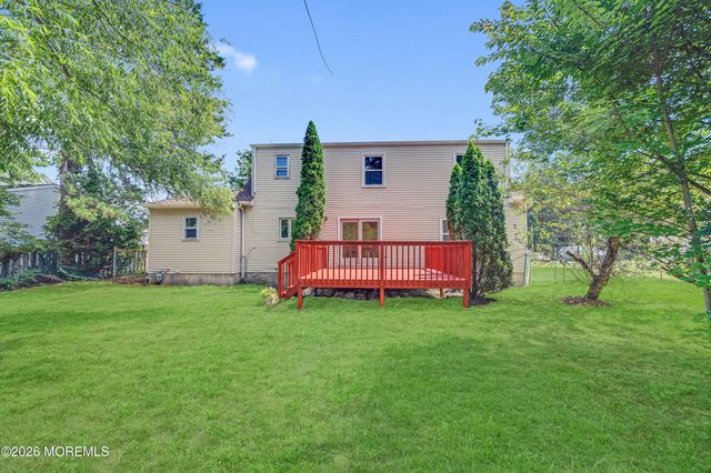 458 Woodhaven Boulevard SE, Bayville, NJ 08721