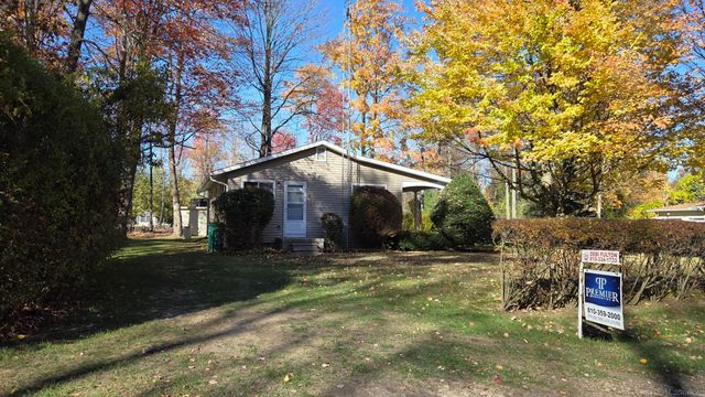 7444 Forest Road, Lexington, MI 48450