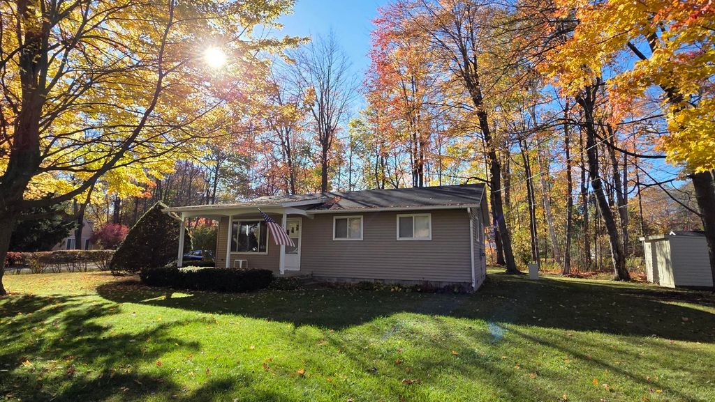 7444 Forest Road, Lexington, MI 48450