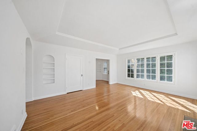 339 S Detroit 206, Los Angeles, CA 90036