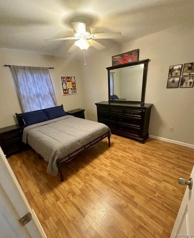 37371 Charter Oaks Boulevard, Clinton Charter Township, MI 48036
