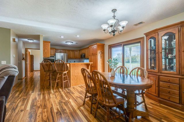 1124 Republic Cir, Salina, KS 67401