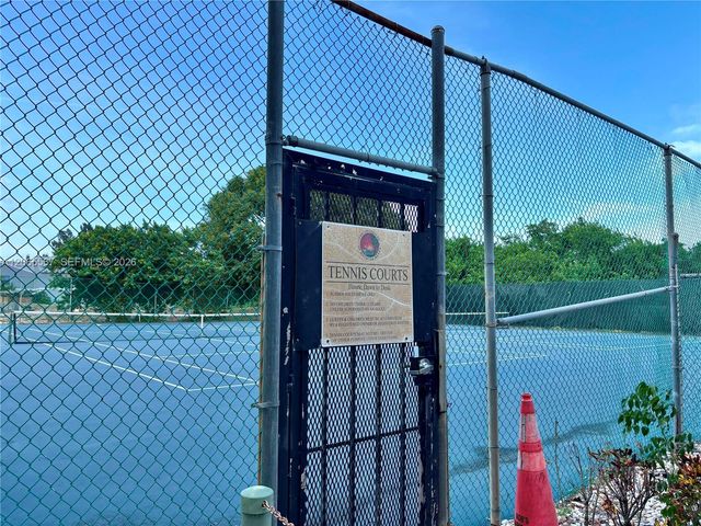 28 Crossings Circle E, Boynton Beach, FL 33435